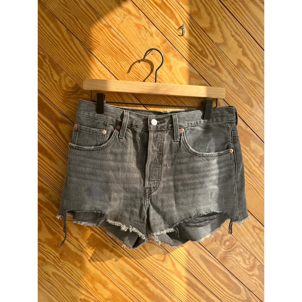 Levi's 501 Original Shorts Black Distressed High Rise - Picture 6 of 7